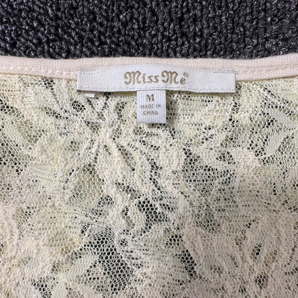 Miss Me Rhinestone Lace Back Flutter Sleeve Top Wome's M Cream Graphic - Picture 4 of 8